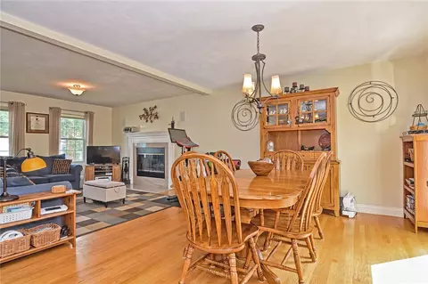 7 Asylum Rd, Warren, RI 02885 photo 9