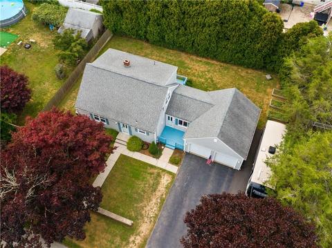 5 Mount Ave, Bristol, RI 02809 photo 4