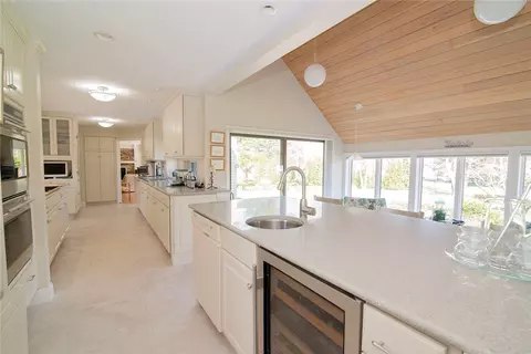 34 Timothy Dr, Westerly, RI 02891 photo 8