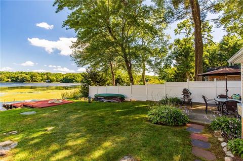40 Lake Washington Dr, Glocester, RI 02814 photo 7