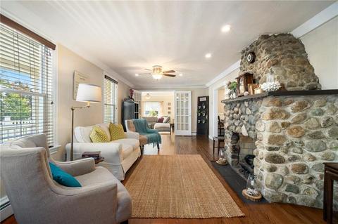 42 Surf Ave, Warwick, RI 02889 photo 11