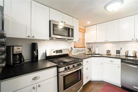42 Surf Ave, Warwick, RI 02889 photo 24