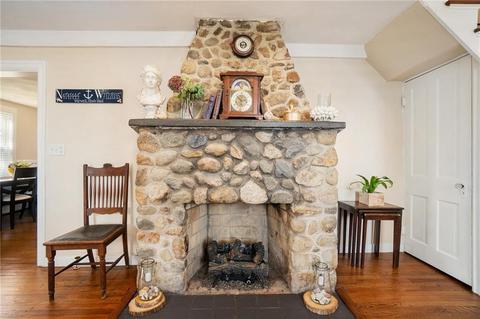 42 Surf Ave, Warwick, RI 02889 photo 12