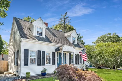 18 Maplehurst Ave, Warwick, RI 02889 photo 17