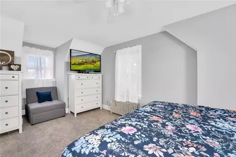 18 Maplehurst Ave, Warwick, RI 02889 photo 8
