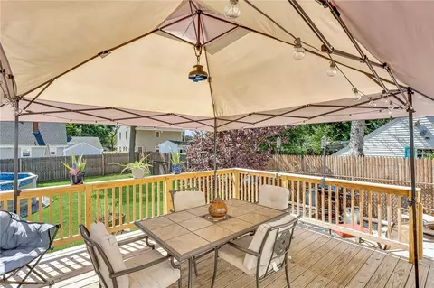 18 Maplehurst Ave, Warwick, RI 02889 photo 16