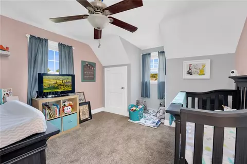 18 Maplehurst Ave, Warwick, RI 02889 photo 9