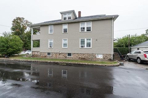 8 Marriott Ave, Westerly, RI 02891 photo 3