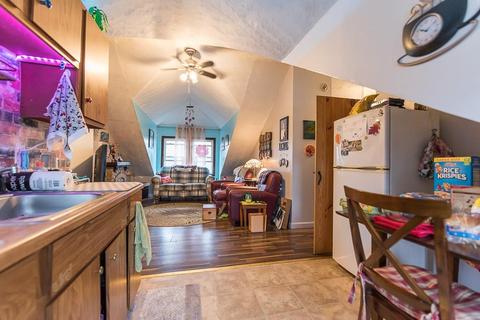 8 Marriott Ave, Westerly, RI 02891 photo 4