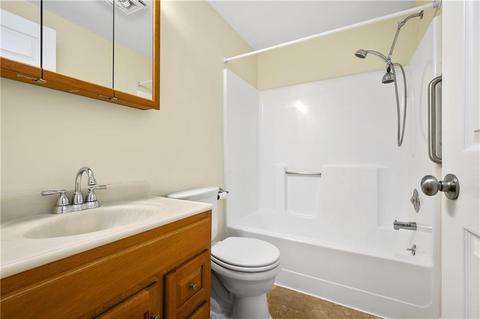 8 Hamilton St, Woonsocket, RI 02895 photo 19