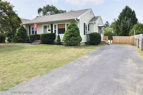 387 Maple St, Warwick, RI 02888 photo 37