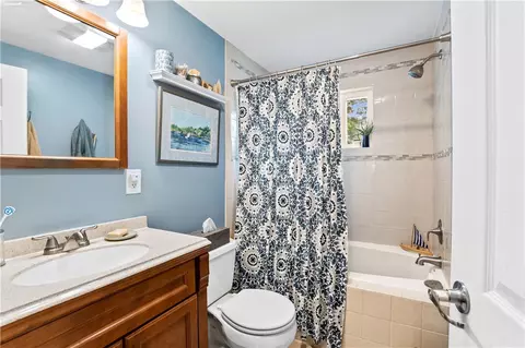 90 Spofford Ave, Warwick, RI 02888 photo 11