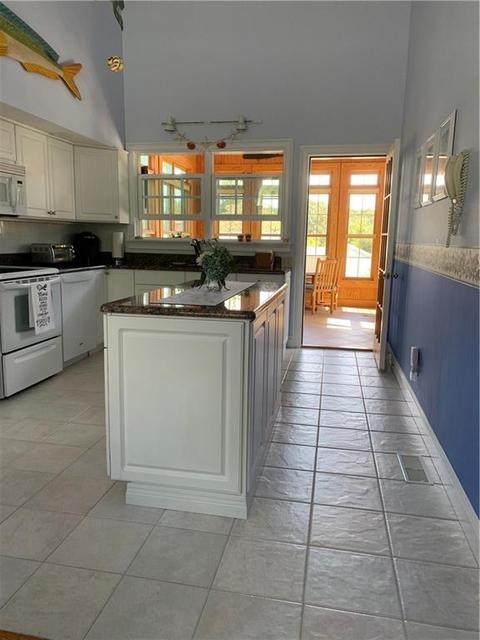 12 Juniper Ave, Westerly, RI 02891 photo 8