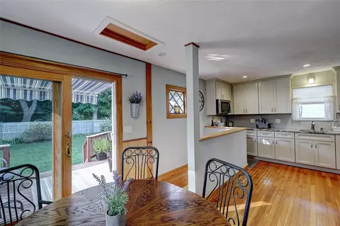 22 Snow Rd, Warwick, RI 02888 photo 12