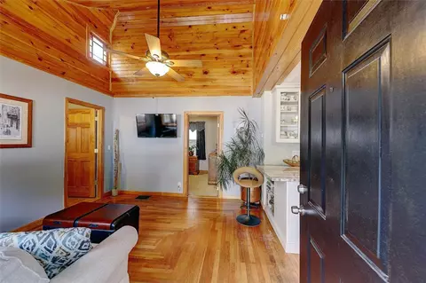 22 Snow Rd, Warwick, RI 02888 photo 5