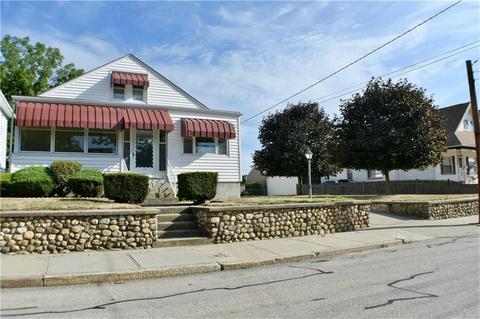 134 Carnation St, Woonsocket, RI 02895 photo 1