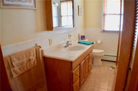 134 Carnation St, Woonsocket, RI 02895 photo 16