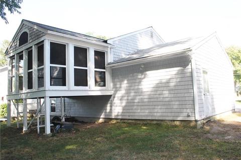 204 Gordon Ave, Warwick, RI 02889 photo 3