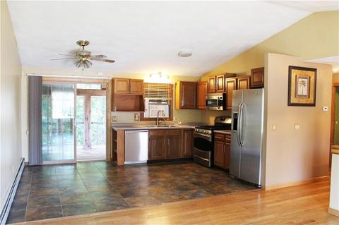 204 Gordon Ave, Warwick, RI 02889 photo 6
