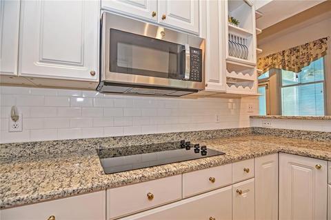 80 Maple Ln, Bristol, RI 02809 photo 16