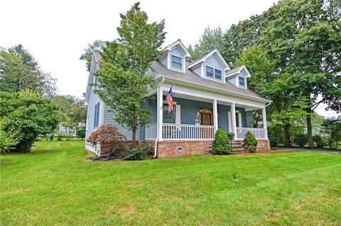 80 Maple Ln, Bristol, RI 02809 photo 1