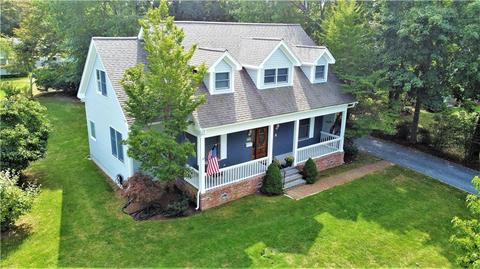 80 Maple Ln, Bristol, RI 02809 photo 2