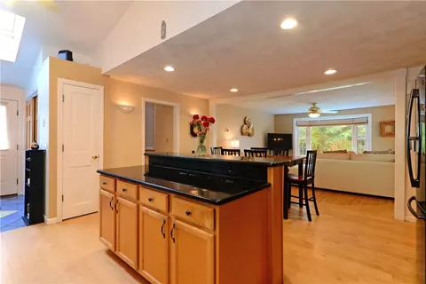 1 Mockingbird Dr, Exeter, RI 02822 photo 8