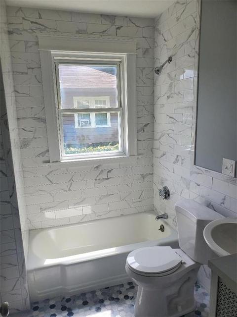 25 Booth Ave, Warwick, RI 02888 photo 6