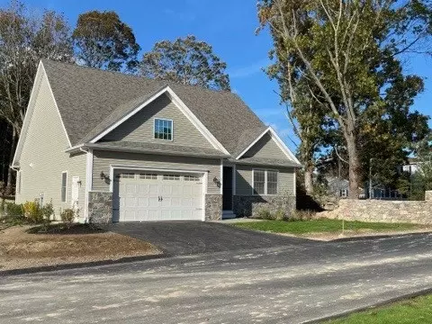 21 Abbey Ln #11, Westerly, RI 02891