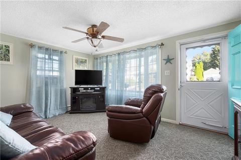 137 Grand St, Woonsocket, RI 02895 photo 14