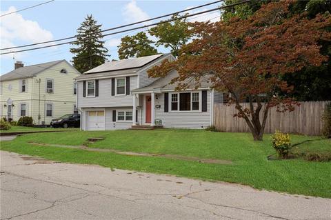 55 Budlong Ave, Warwick, RI 02888 photo 3