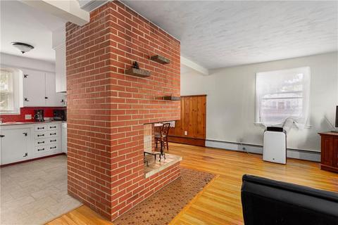 55 Budlong Ave, Warwick, RI 02888 photo 9