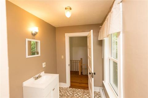 59 Warren Ave, Woonsocket, RI 02895 photo 31