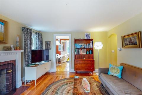 111 Mayfair Rd, Warwick, RI 02888 photo 6