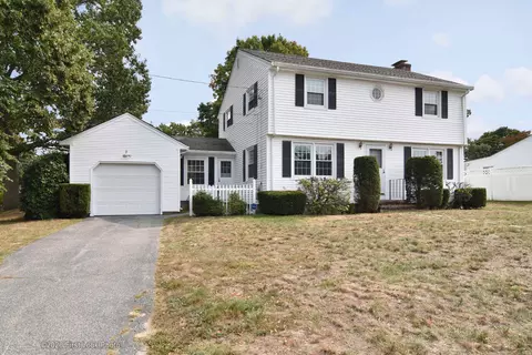 8 Floyd Rd, Warwick, RI 02888 photo 1