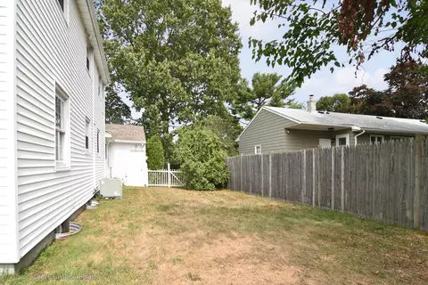 8 Floyd Rd, Warwick, RI 02888 photo 29