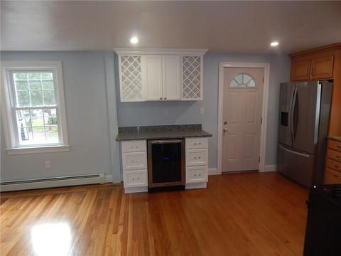 50 Main Ave, Warwick, RI 02886 photo 17