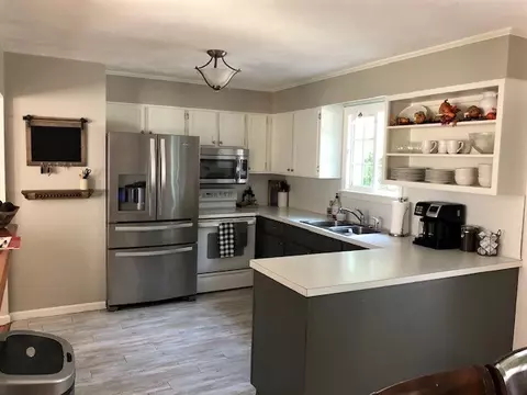 110 Jefferson Dr, Coventry, RI 02816 photo 3