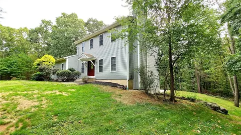 45 Weeks Hill Rd, Coventry, RI 02816 photo 3