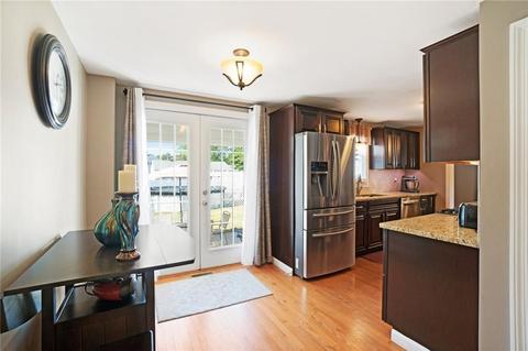 91 Crystal Dr, Warwick, RI 02889 photo 4