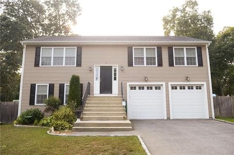 61 Taplow St, Warwick, RI 02889 photo 1