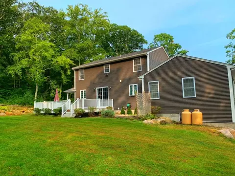 6 Pine Ter, Westerly, RI 02891 photo 3