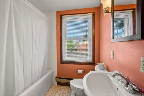 72 Harmony Ct, Warwick, RI 02889 photo 20