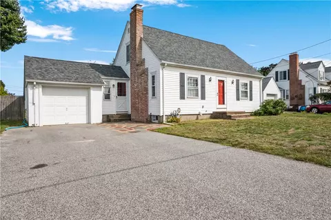 72 Harmony Ct, Warwick, RI 02889 photo 1