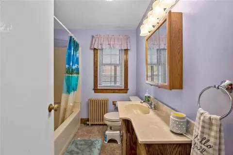 72 Harmony Ct, Warwick, RI 02889 photo 15