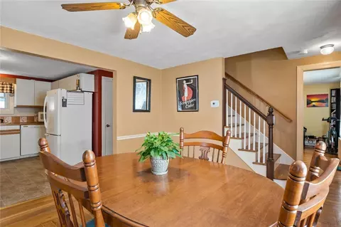 72 Harmony Ct, Warwick, RI 02889 photo 11