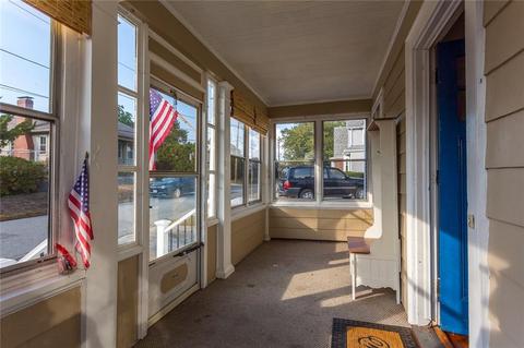 25 Wendell St, East Providence, RI 02915 photo 3