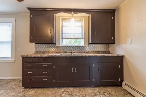 2375 Mendon Rd, Woonsocket, RI 02895 photo 5