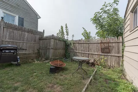 2375 Mendon Rd, Woonsocket, RI 02895 photo 38