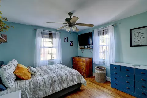 34 Greylawn Ave, Warwick, RI 02889 photo 24